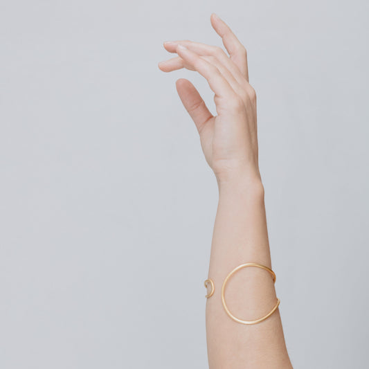 curve bracelet