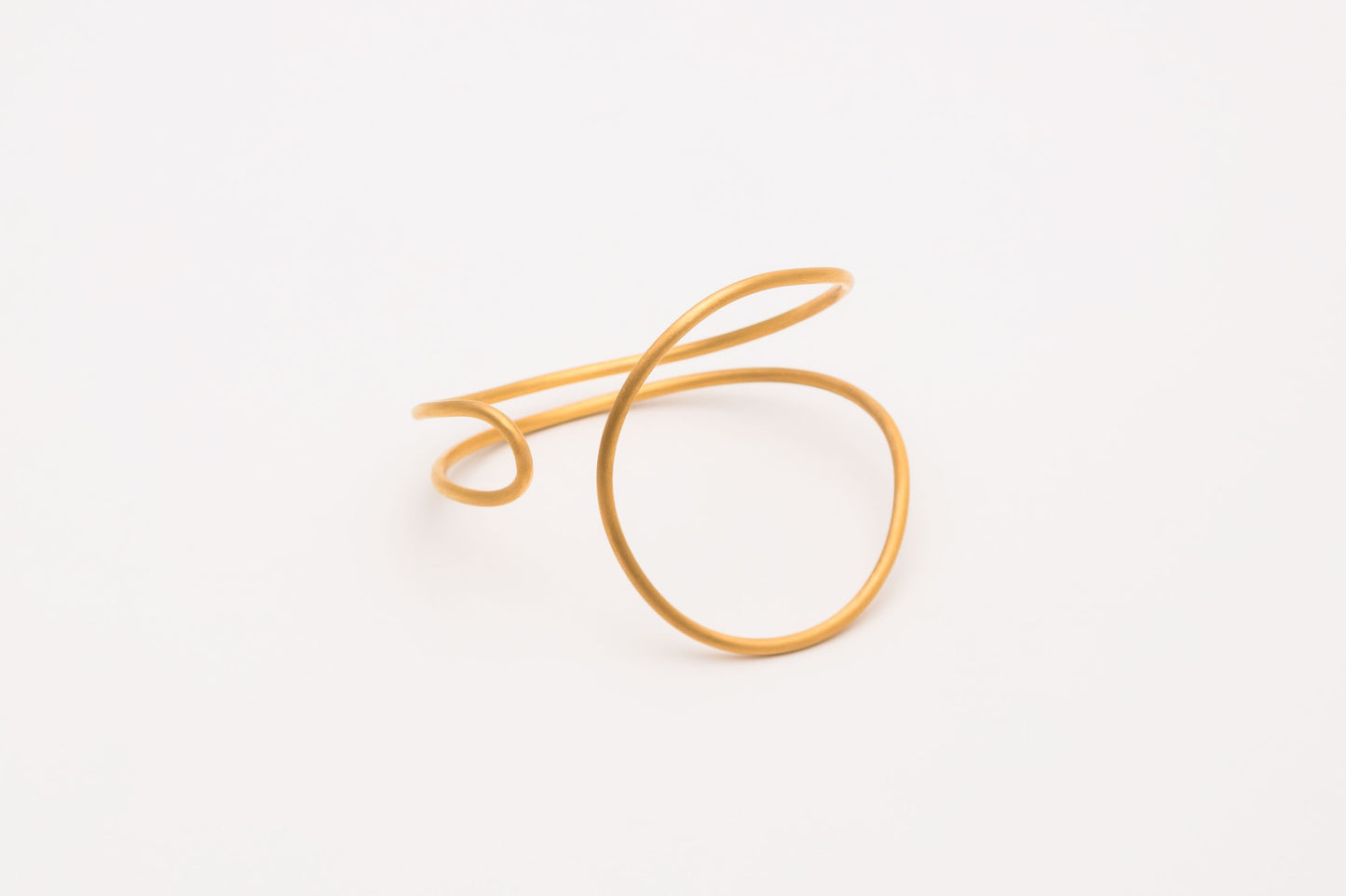 curve bracelet