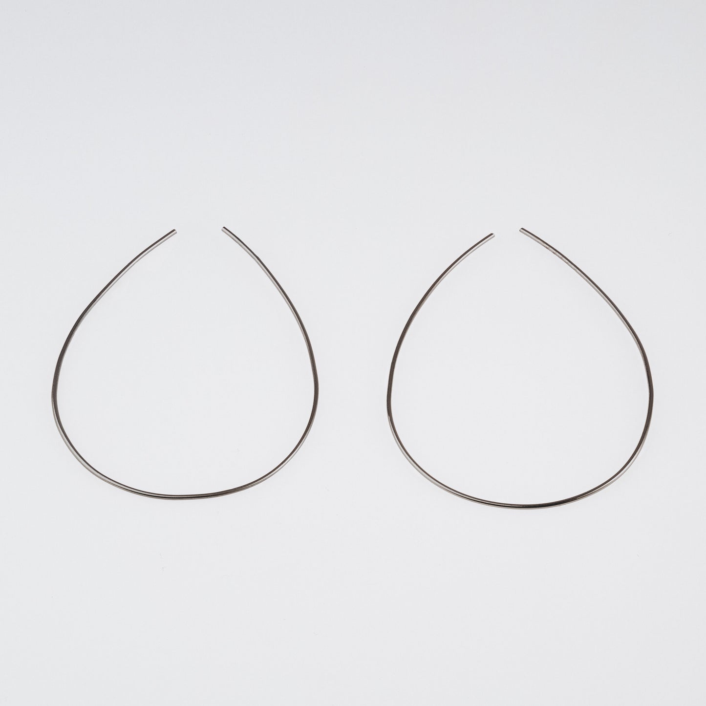 Drops earrings