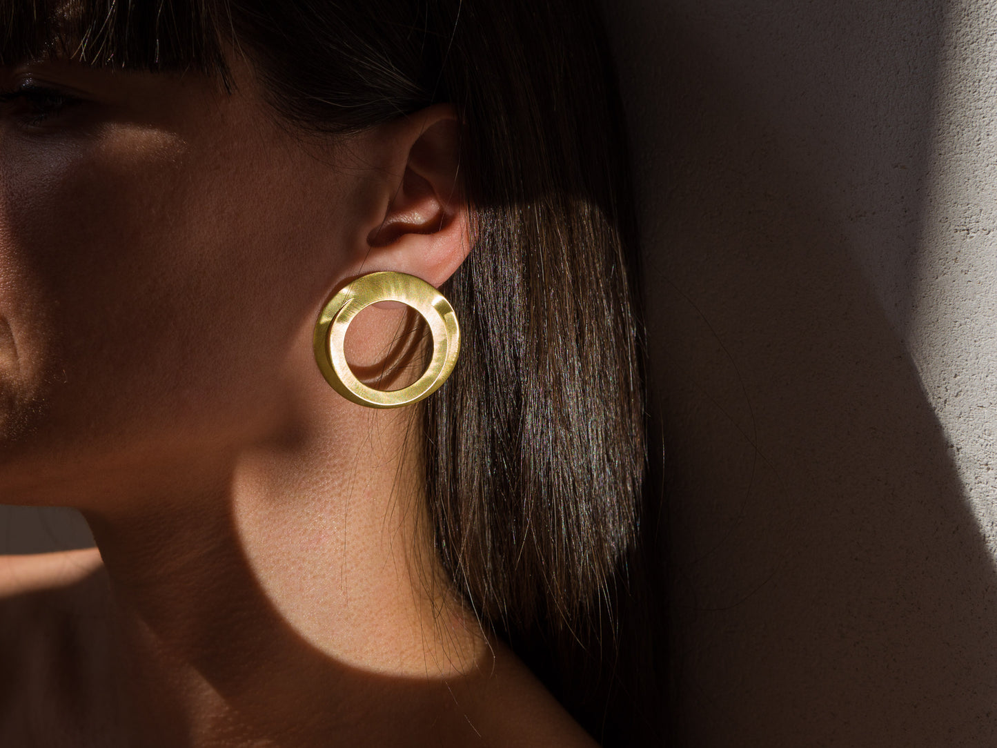 O2 earrings