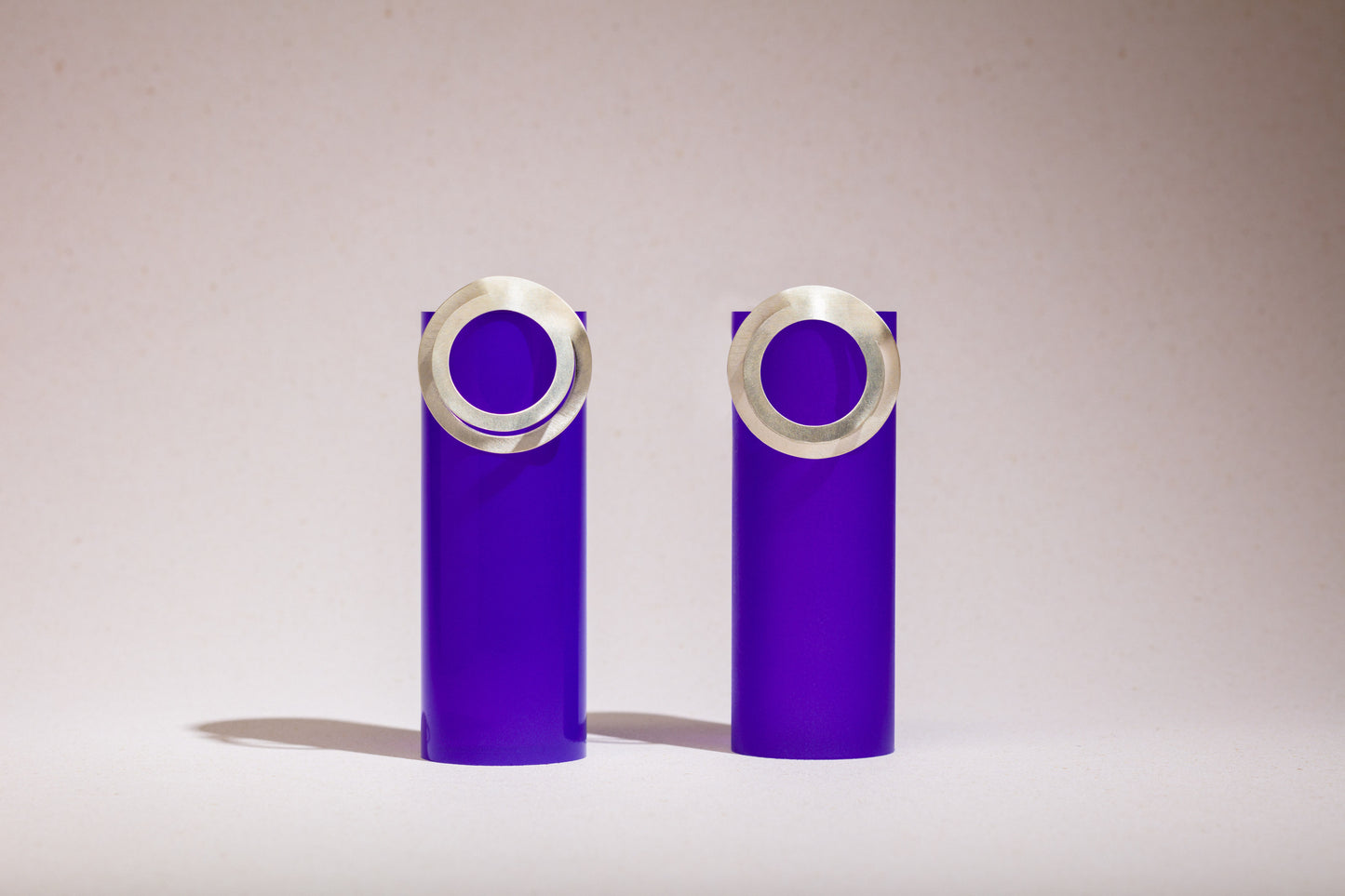 O2 earrings