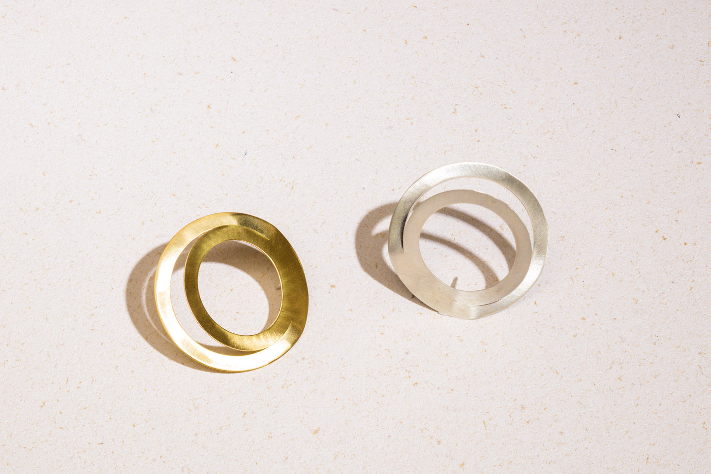 O2 earrings