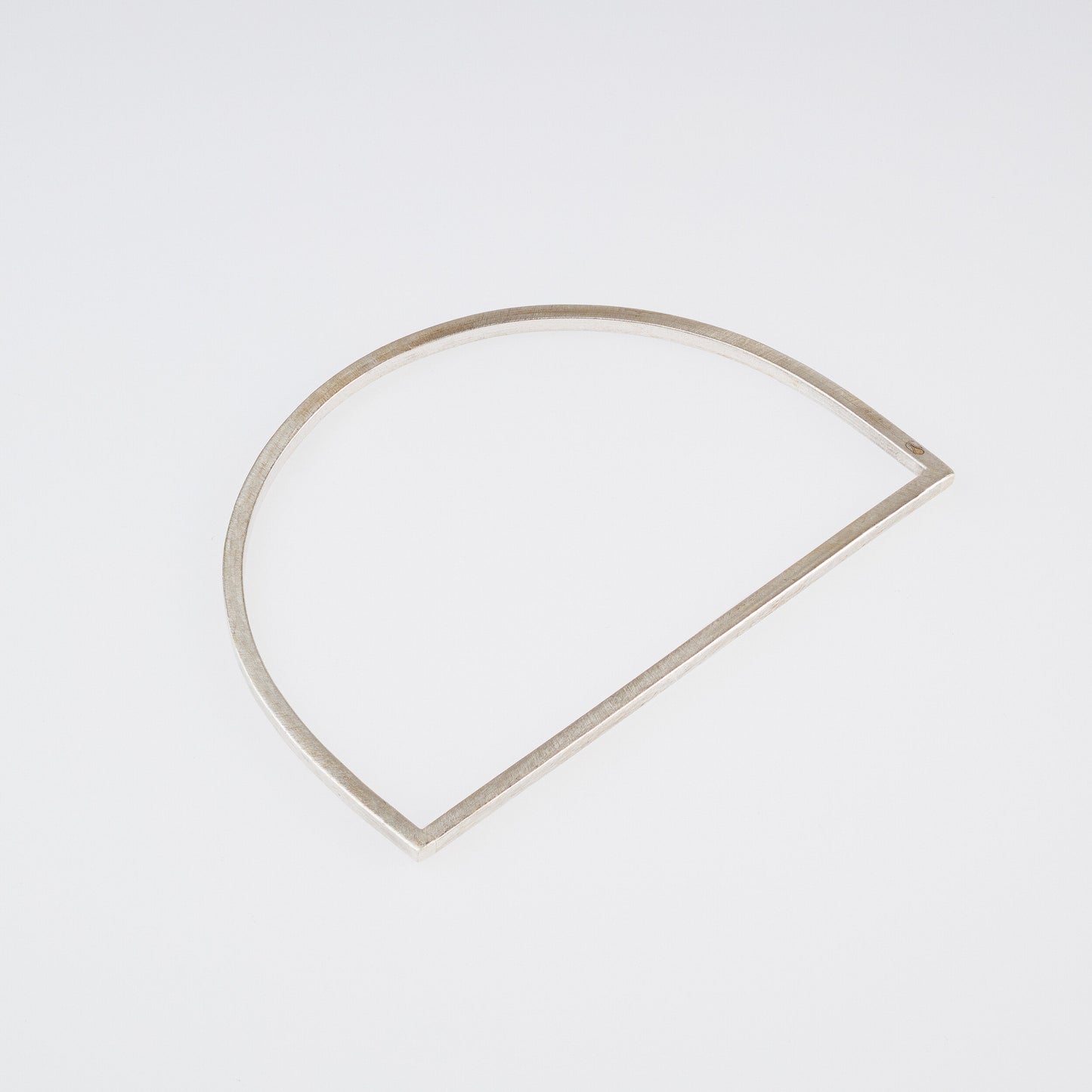 D bracelet