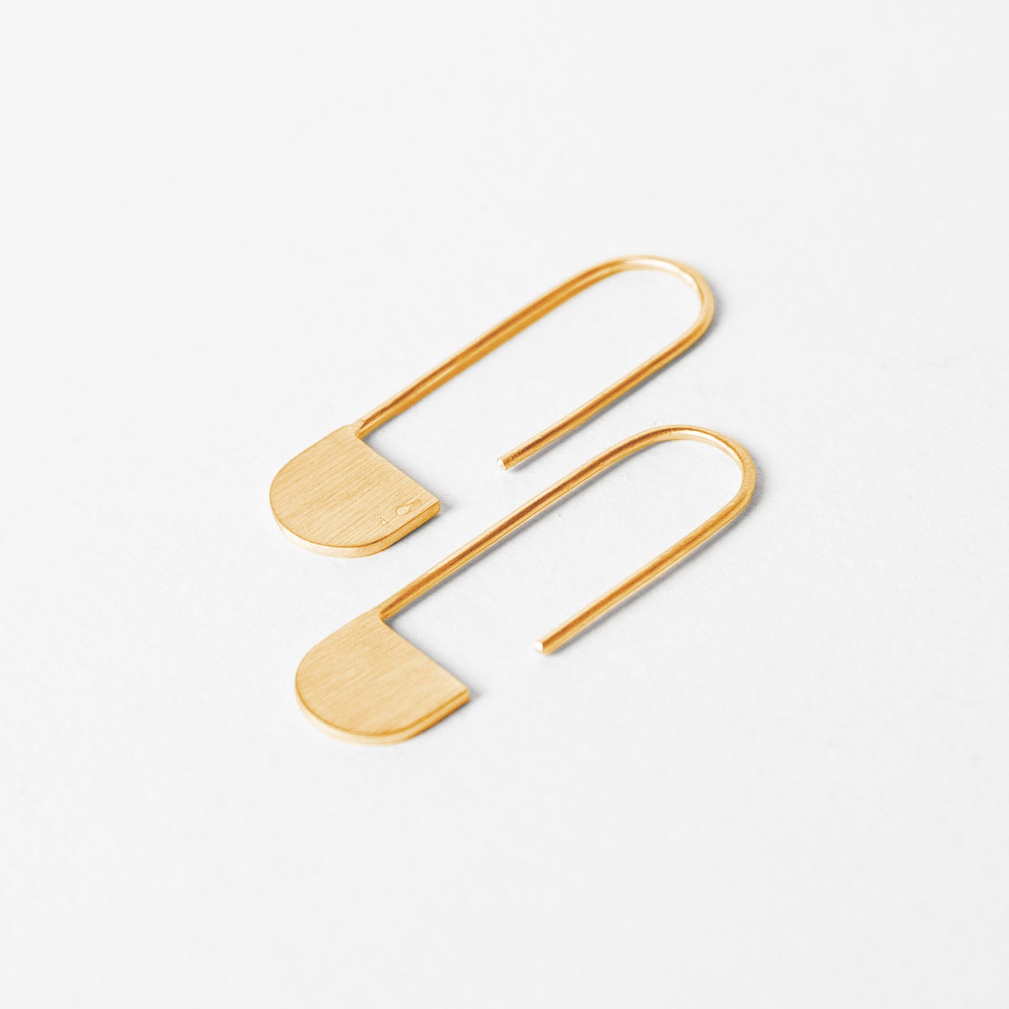 D Long earrings