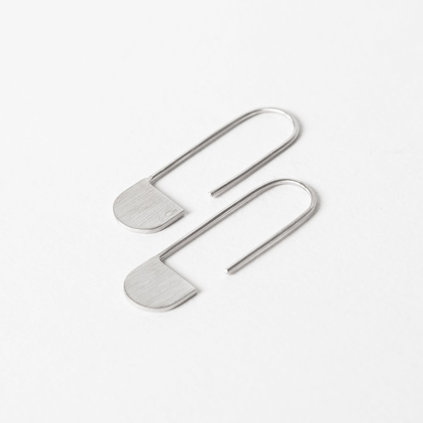 D Long earrings