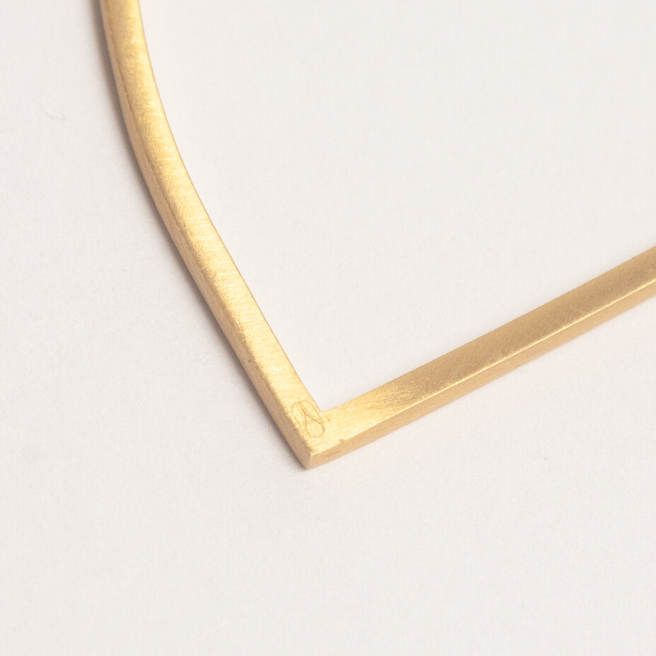 D bracelet