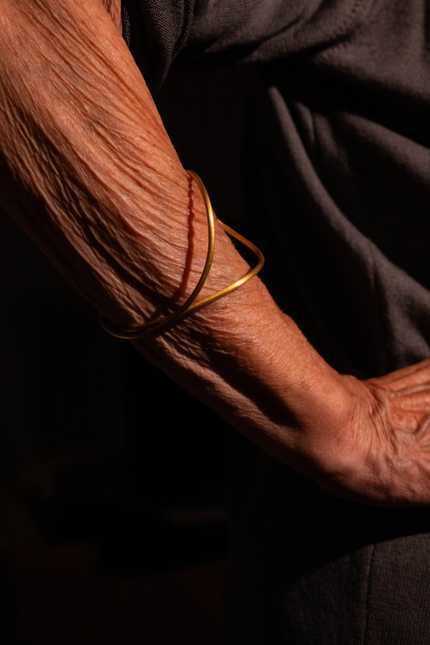 curve bracelet
